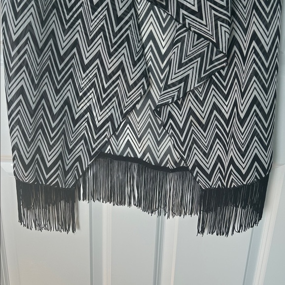 Black & White Swim Coverup with Fringe | Black & White Coverup | Swim Cover Up - Picture 3 of 8